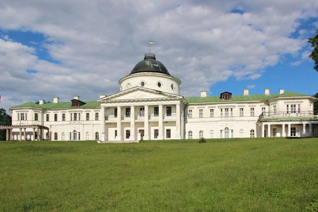 Палац  у  Качанівці